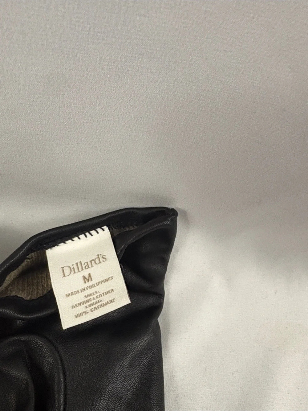 Dillards Womens Black Genuine Leather Gloves Size Medium Cashmere Lining